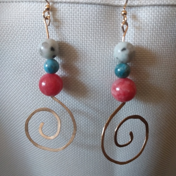 Spiral earrings - Picture 2 of 2
